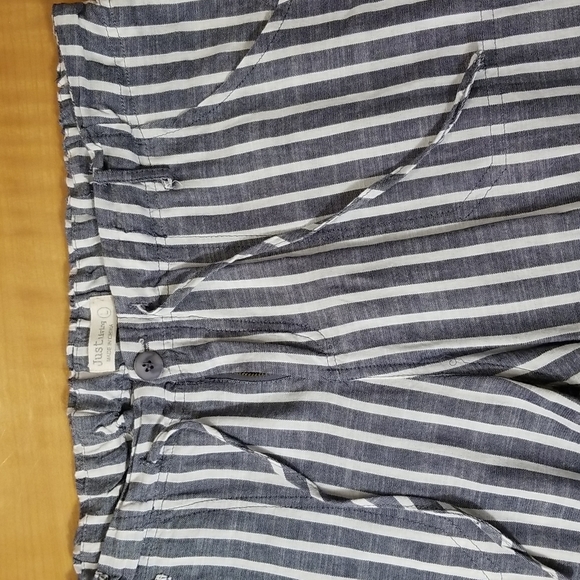 Size 12, great condition striped cotton pants - Picture 2 of 5